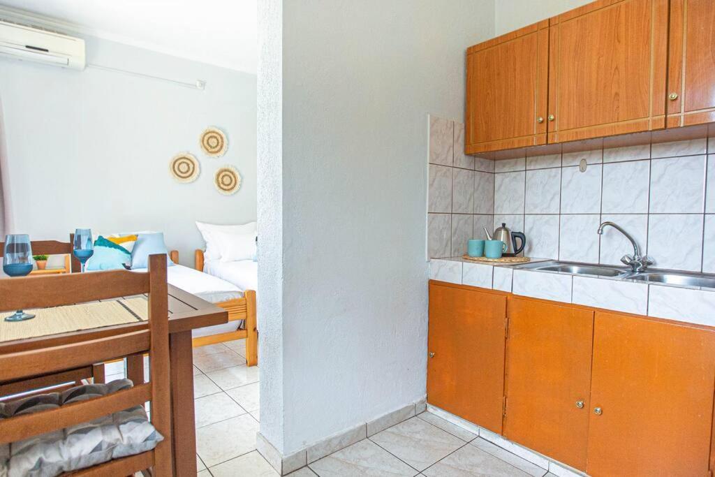Blue Maraci 2 - Sea View, Kitchen, Beach Access Leilighet Himare Eksteriør bilde